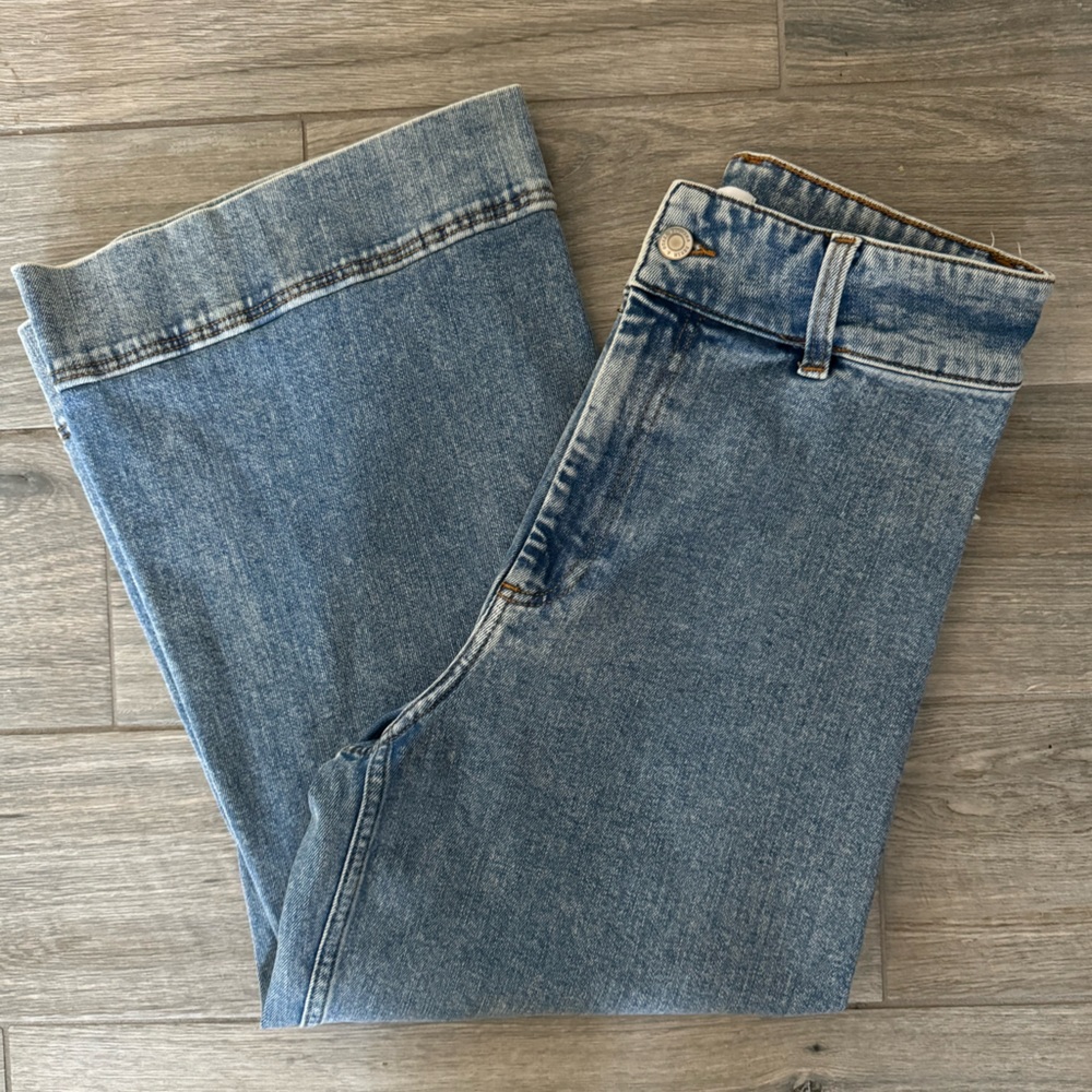 & Other Stories Size 6 Wide Leg Jeans